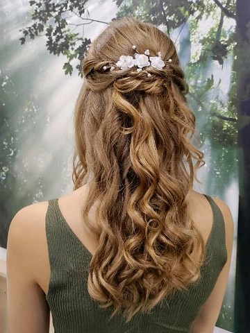 Friseur Salon Heuser - Ihr Friseur in Linkenheim-Hochstetten / Leopoldshafen / Eggenstein / Liedolsheim / Friedrichstal / Dettenheim - Frisuren - Slide Image